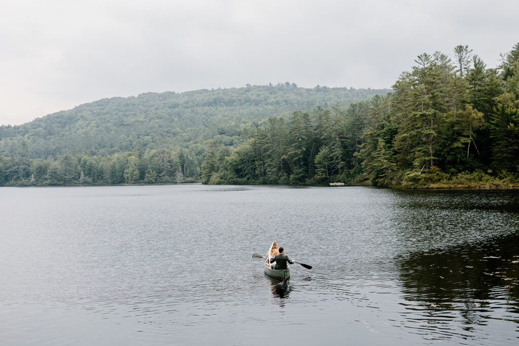 Outdoor wedding portraits at Ogontz White Mountain Resort in New Hampshire, New England wedding photographer